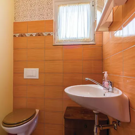 Amazing In With Jacuzzi, Wifi&outdoor Swimming Pool Dom wakacyjny