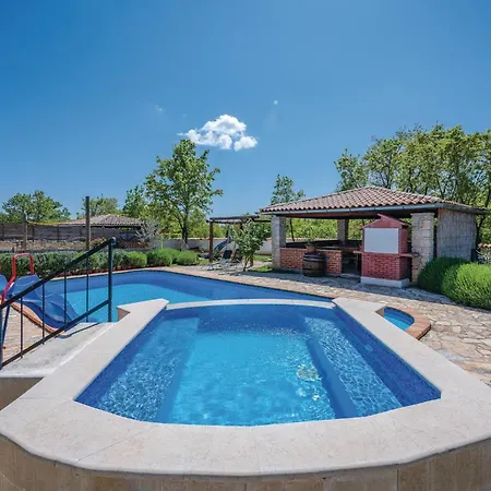 Holiday home Amazing Home In Rezanci With Wifi