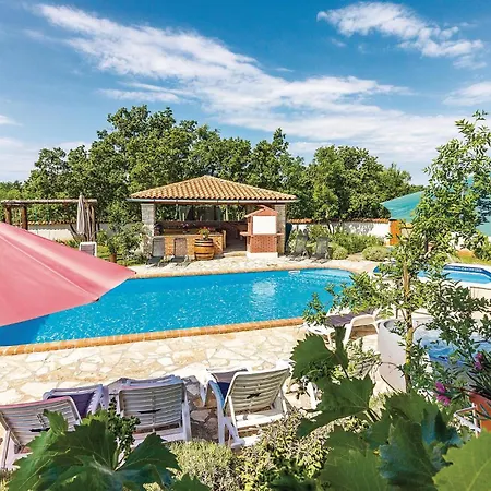 Holiday home Amazing Home In Rezanci With Wifi Rezanci