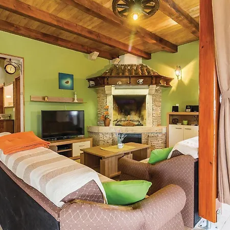 Amazing Home In Rezanci With Wifi Holiday home