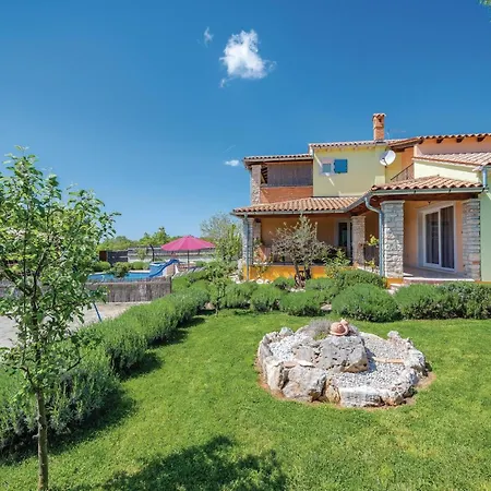 Amazing Home In Rezanci With Wifi Rezanci
