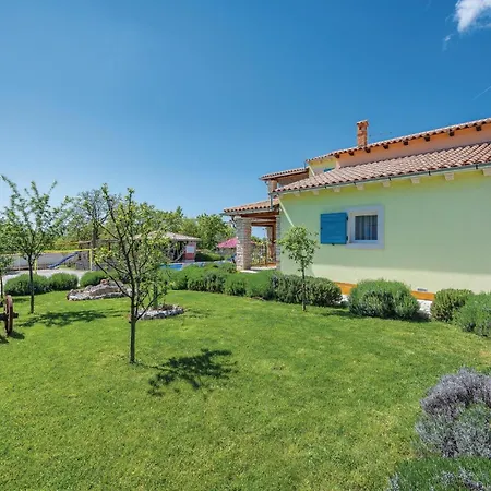 Amazing Home In Rezanci With Wifi Holiday home Rezanci